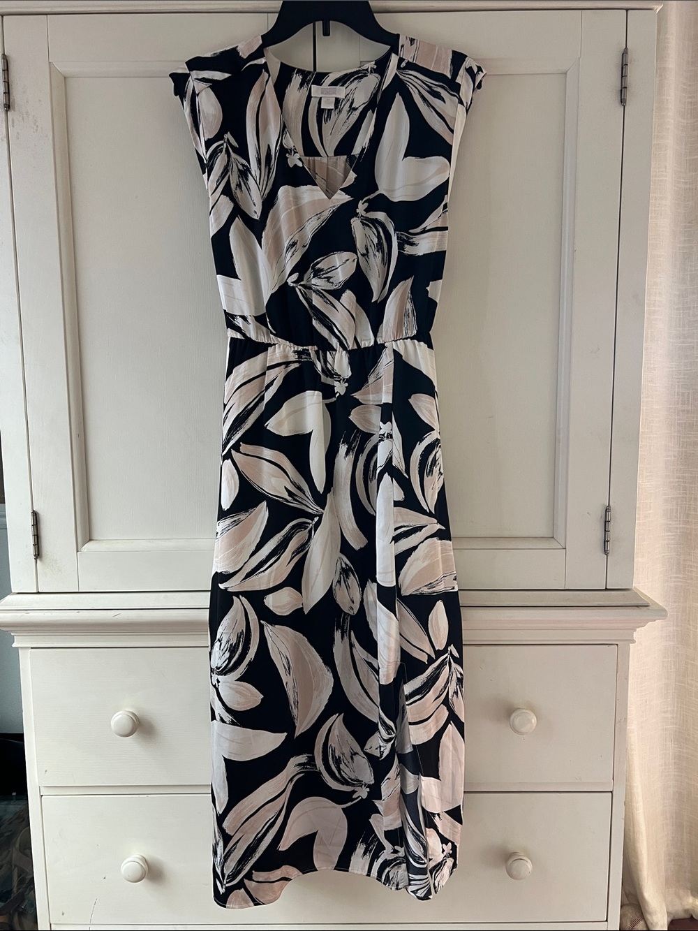 Sleeveless Black Maxi Dress with Cream Leaf Print